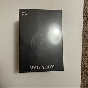 NWT Beats solo 3 headphones